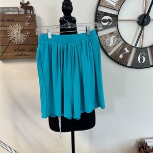 4pair of SzS ZANA shorts with pockets Nice loose fitting on hot summer days.